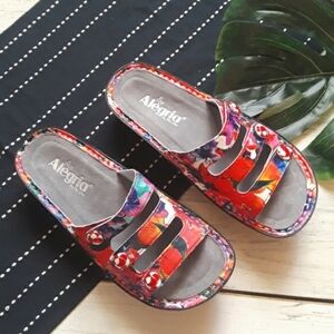 Alegria| Kacee Three Strap Sandal Leather Floral Comfort Shoe